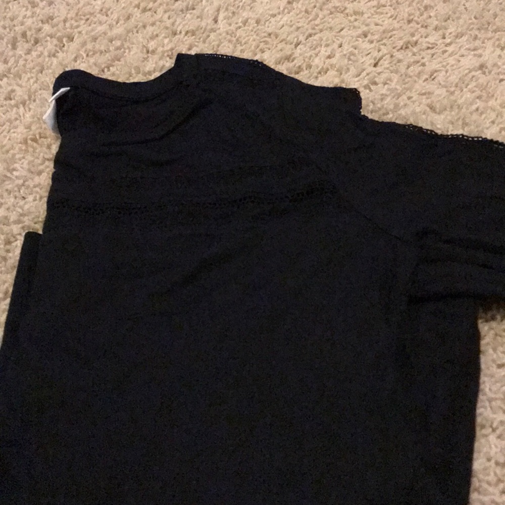 Top - Picture 2 of 2